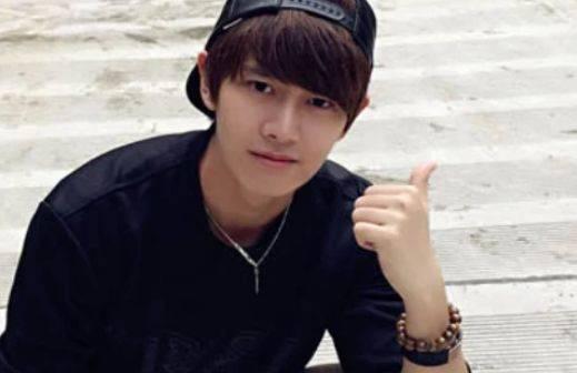 带你吃娱乐圈瓜任嘉伦,娱乐圈瓜中崛起的璀璨明星